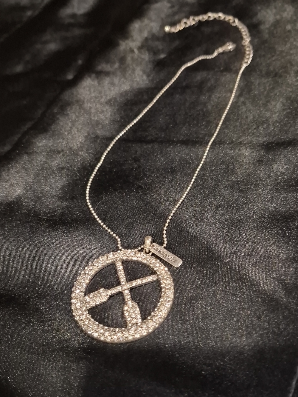 LAKEGIRL PENDANT NECKLACE